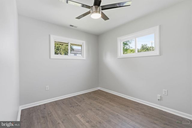 47 MINTLEAF RD, Levittown, PA 19056