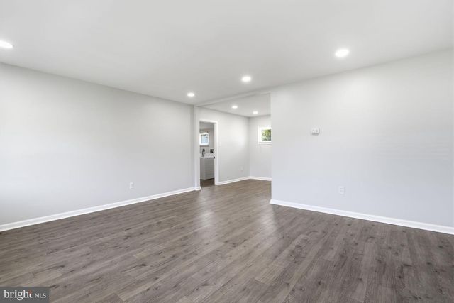47 MINTLEAF RD, Levittown, PA 19056