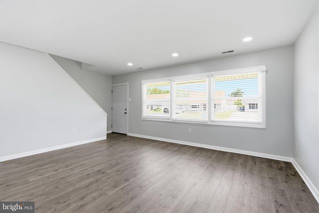 47 MINTLEAF RD, Levittown, PA 19056