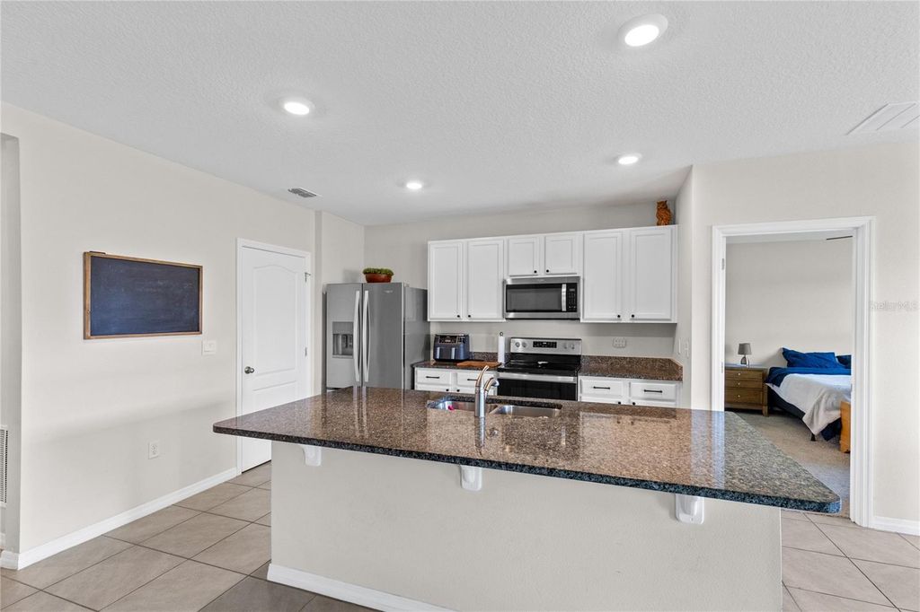 Image 14 of property listing at 5207 MAHOGANY DRIVE, Mount Dora, FL 32757