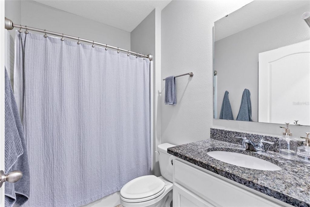 Image 4 of property listing at 5207 MAHOGANY DRIVE, Mount Dora, FL 32757