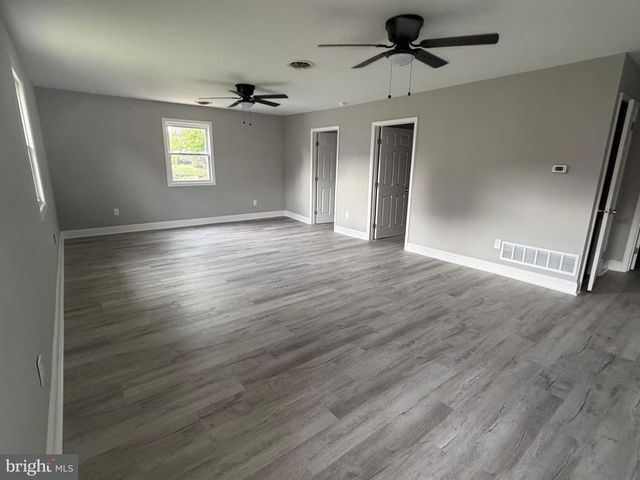 225 BASSETT AVE, New Castle, DE 19720