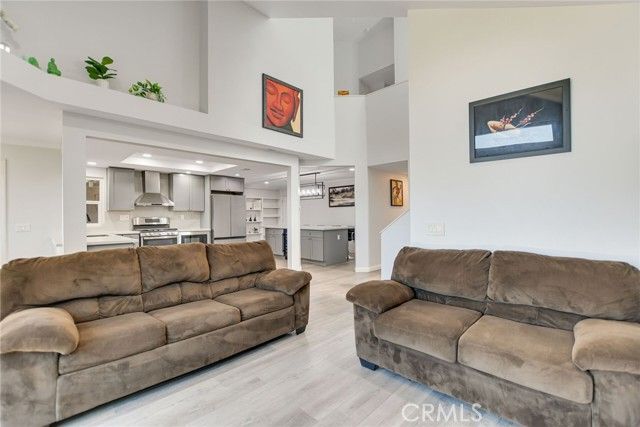 6117 E Garnet, Anaheim, CA 92807