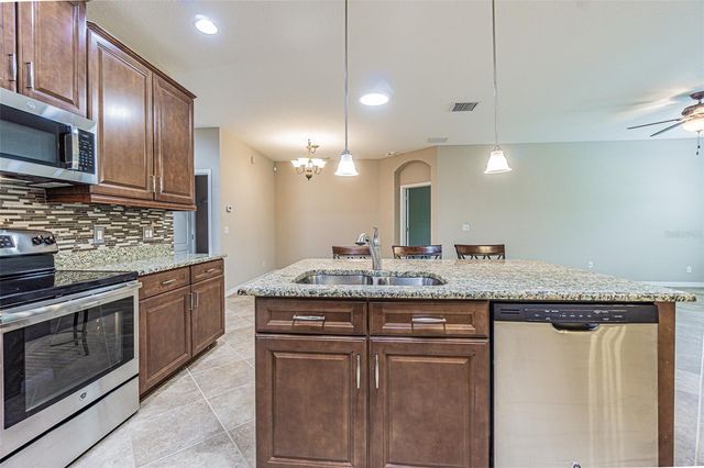 9936 GAP WEDGE DRIVE, San Antonio, FL 33576