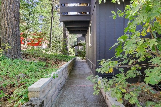 33020 Arrowbear Drive, Running Springs, CA 92382