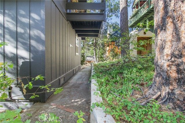 33020 Arrowbear Drive, Running Springs, CA 92382