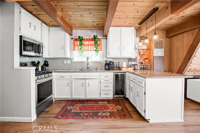 33020 Arrowbear Drive, Running Springs, CA 92382