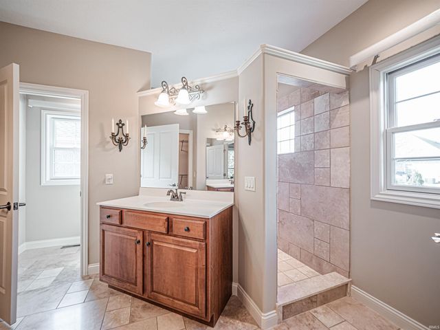 3202 Takara Drive, Evansville, IN 47715