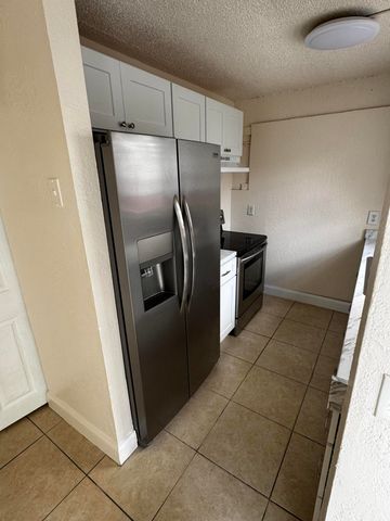 1641 W 27th Street D, Riviera Beach, FL 33404