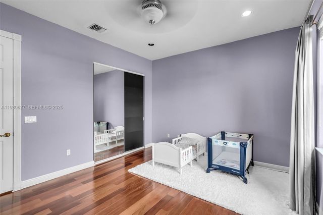 1091 Waterside Ln, Hollywood, FL 33019