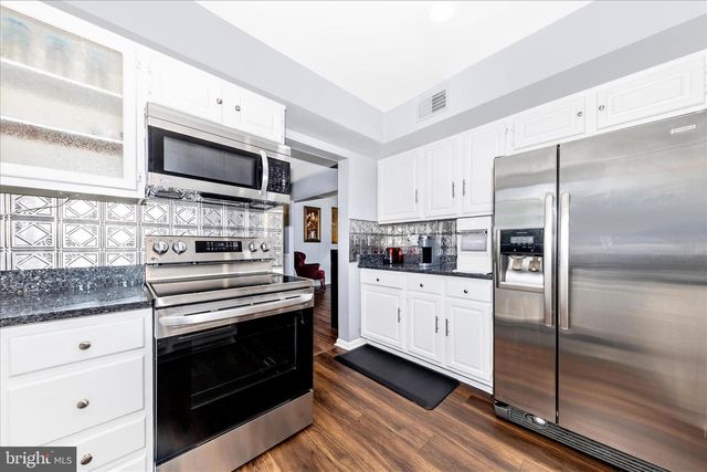 17021 FLATWOOD RD, Rockville, MD 20855