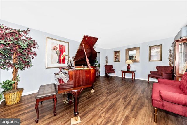 17021 FLATWOOD RD, Rockville, MD 20855