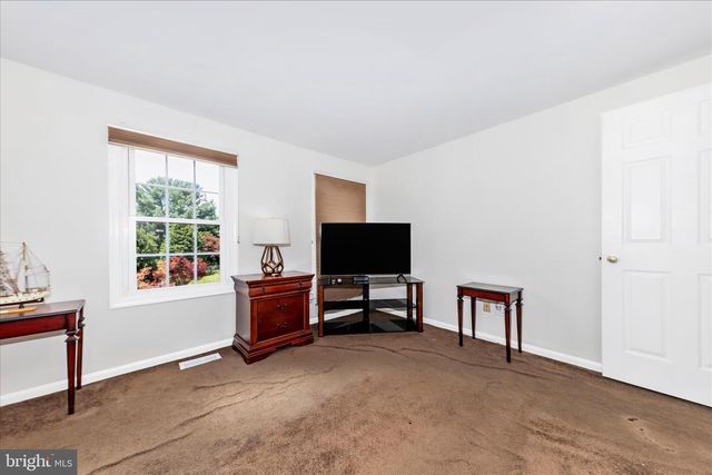 17021 FLATWOOD RD, Rockville, MD 20855