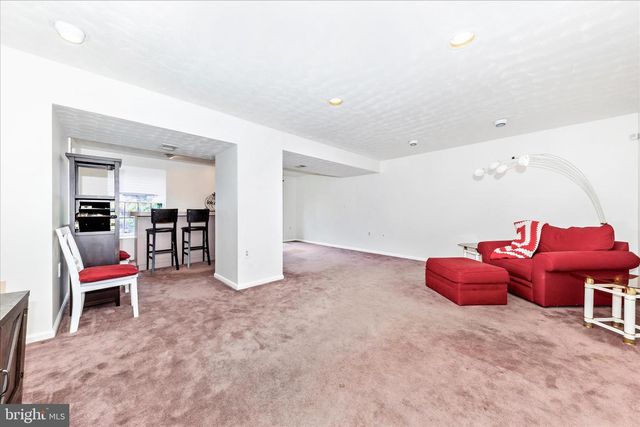 17021 FLATWOOD RD, Rockville, MD 20855