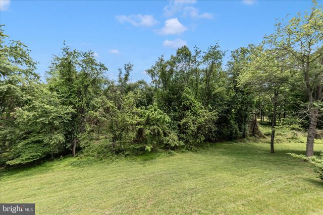17021 FLATWOOD RD, Rockville, MD 20855