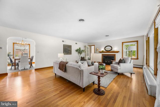 2883 PARK AVE, Manchester, MD 21102