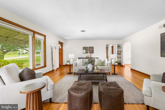 2883 PARK AVE, Manchester, MD 21102