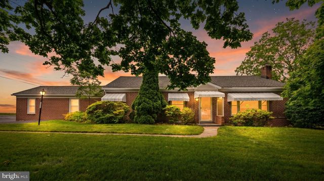 2883 PARK AVE, Manchester, MD 21102