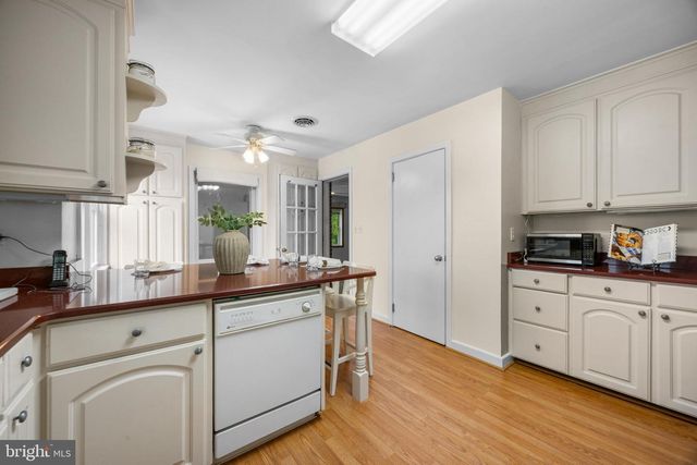 2883 PARK AVE, Manchester, MD 21102