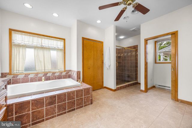 2883 PARK AVE, Manchester, MD 21102