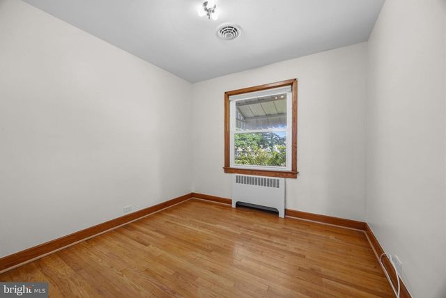 2883 PARK AVE, Manchester, MD 21102