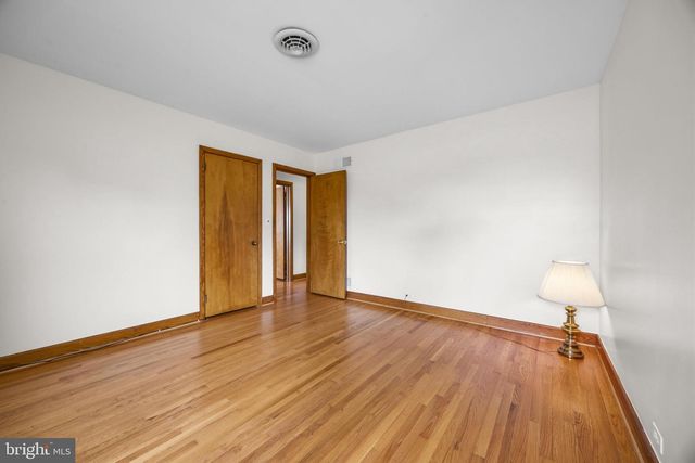 2883 PARK AVE, Manchester, MD 21102