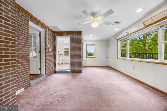2883 PARK AVE, Manchester, MD 21102