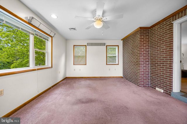 2883 PARK AVE, Manchester, MD 21102