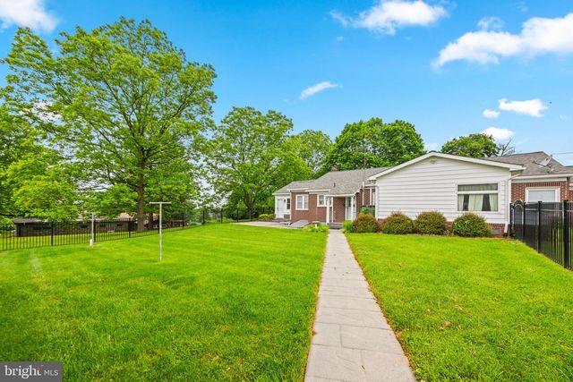 2883 PARK AVE, Manchester, MD 21102