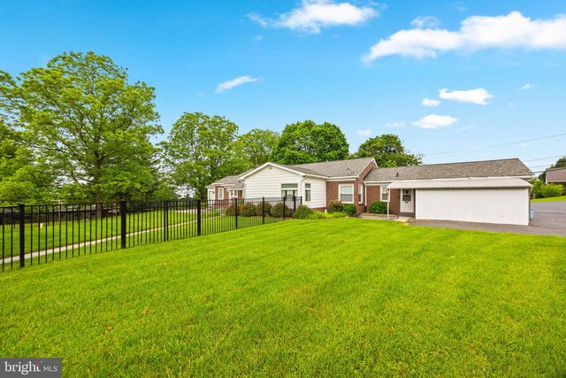 2883 PARK AVE, Manchester, MD 21102