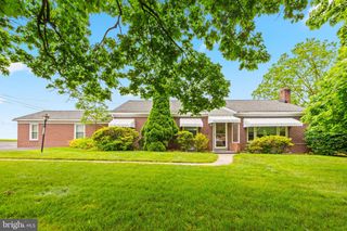 2883 PARK AVE, Manchester, MD 21102