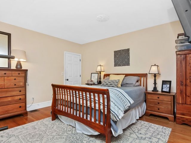 10 Austin St 1, Boston, MA 02129