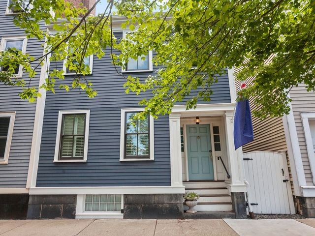 10 Austin St 1, Boston, MA 02129