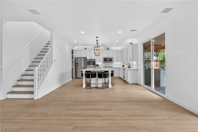 10988 Wonder Hills Street, Las Vegas, NV 89141