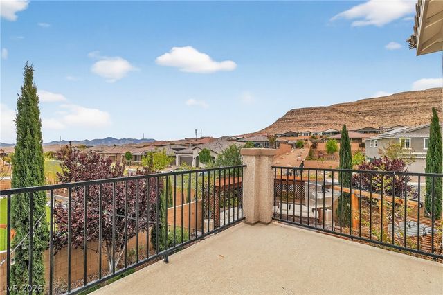 10988 Wonder Hills Street, Las Vegas, NV 89141