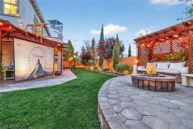 10988 Wonder Hills Street, Las Vegas, NV 89141