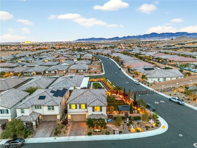 10988 Wonder Hills Street, Las Vegas, NV 89141