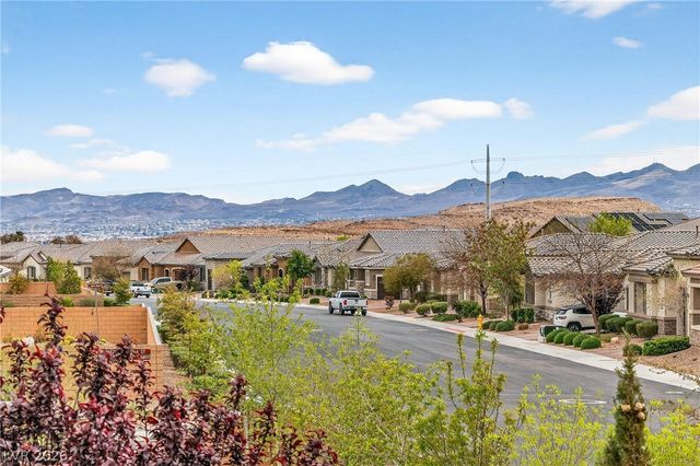 10988 Wonder Hills Street, Las Vegas, NV 89141