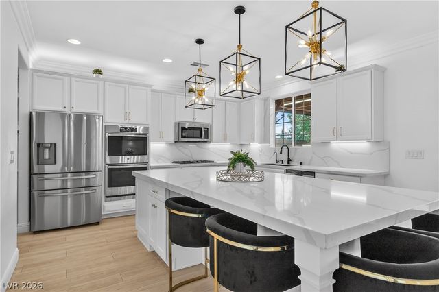 10988 Wonder Hills Street, Las Vegas, NV 89141