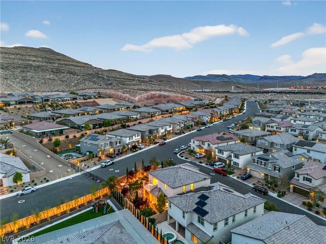 10988 Wonder Hills Street, Las Vegas, NV 89141