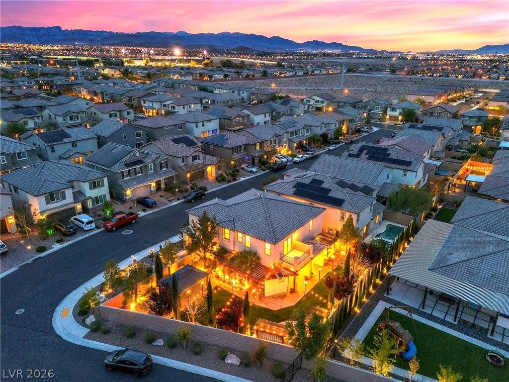 10988 Wonder Hills Street, Las Vegas, NV 89141