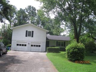 5159 Stratham Drive, Dunwoody, GA 30338