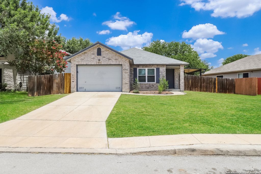 6702 Highland Grass, Converse, TX 78109
