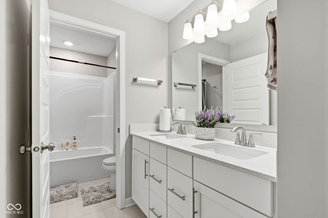 15546 Senita Lane, Fishers, IN 46037