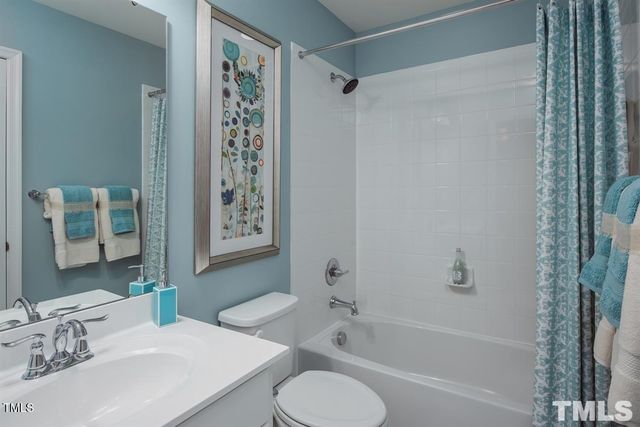 222 Amber Acorn Avenue, Raleigh, NC 27603