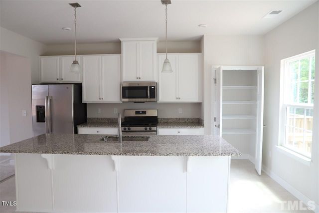 222 Amber Acorn Avenue, Raleigh, NC 27603