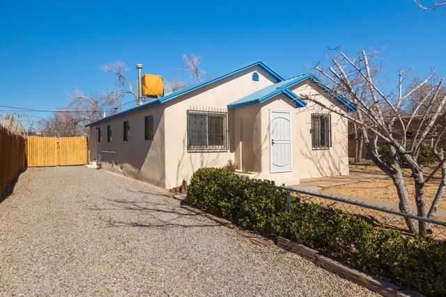 829 San Clemente Avenue NW, Albuquerque, NM 87107