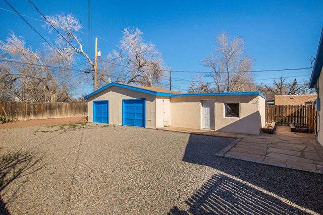 829 San Clemente Avenue NW, Albuquerque, NM 87107