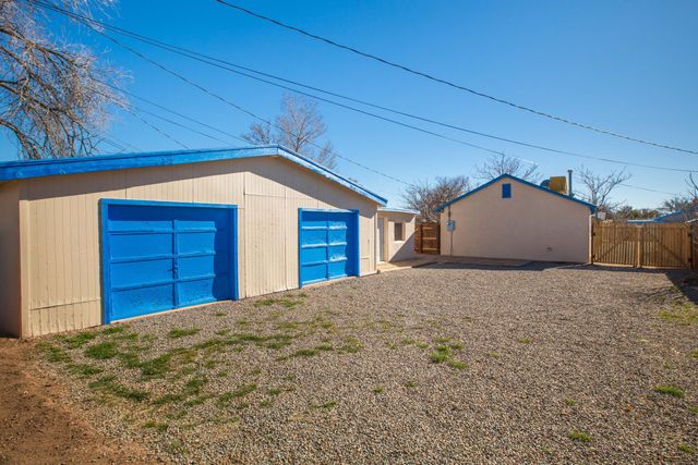 829 San Clemente Avenue NW, Albuquerque, NM 87107