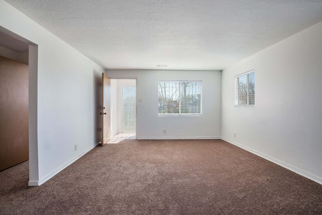 829 San Clemente Avenue NW, Albuquerque, NM 87107